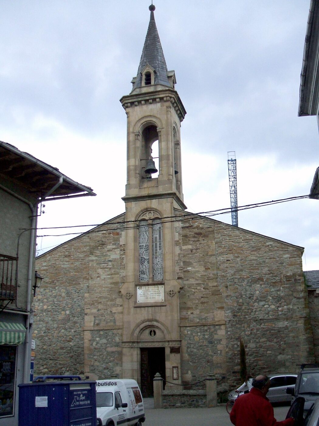 Iglesia de la Asunción de Cacabelos en Cacabelos