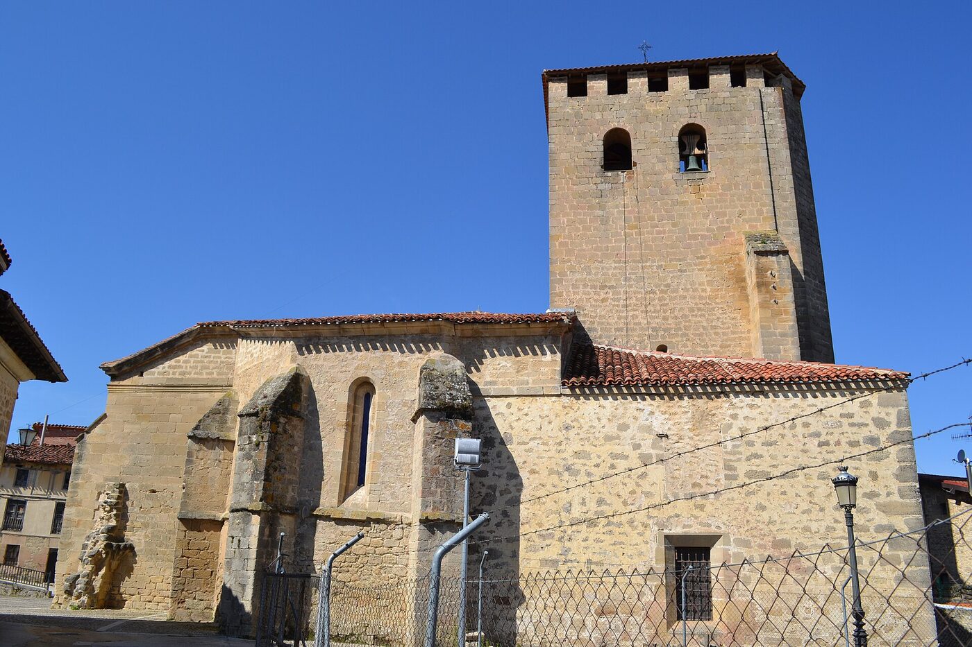 Iglesia de San Pedro Apóstol en Santa Gadea del Cid