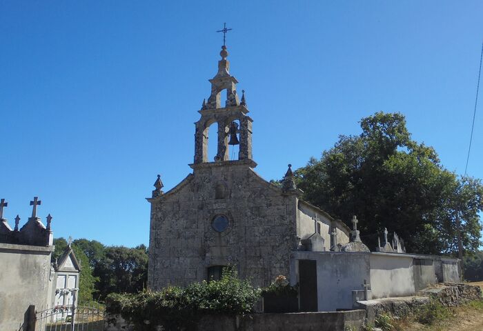 Igrexa de San Salvador do Outeiro das Camoiras
