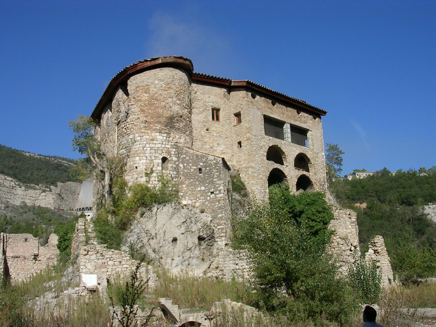Sant Salvador de la Vedella en Cercs