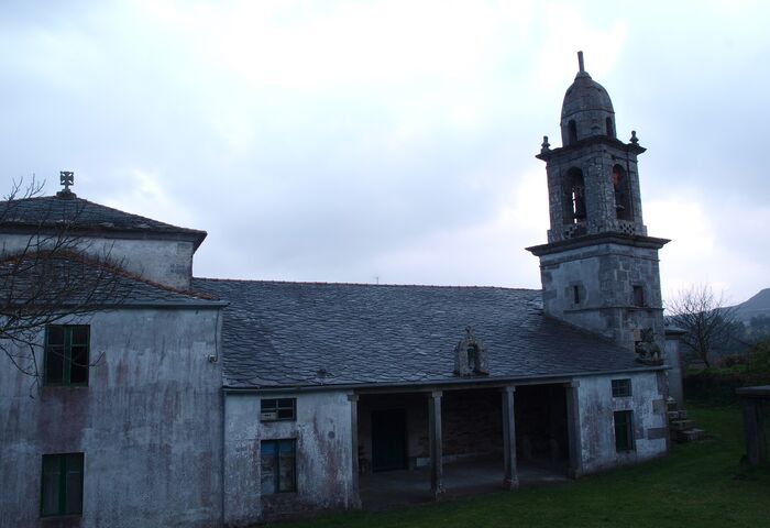 Igrexa de Santa María de Cabanas
