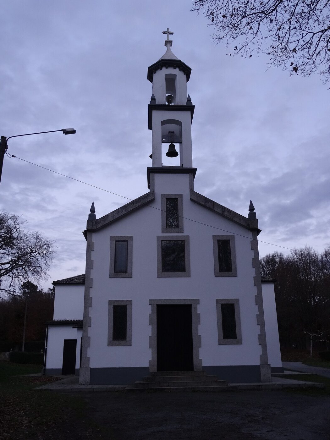 Igrexa de San Pedro de Begonte en Begonte