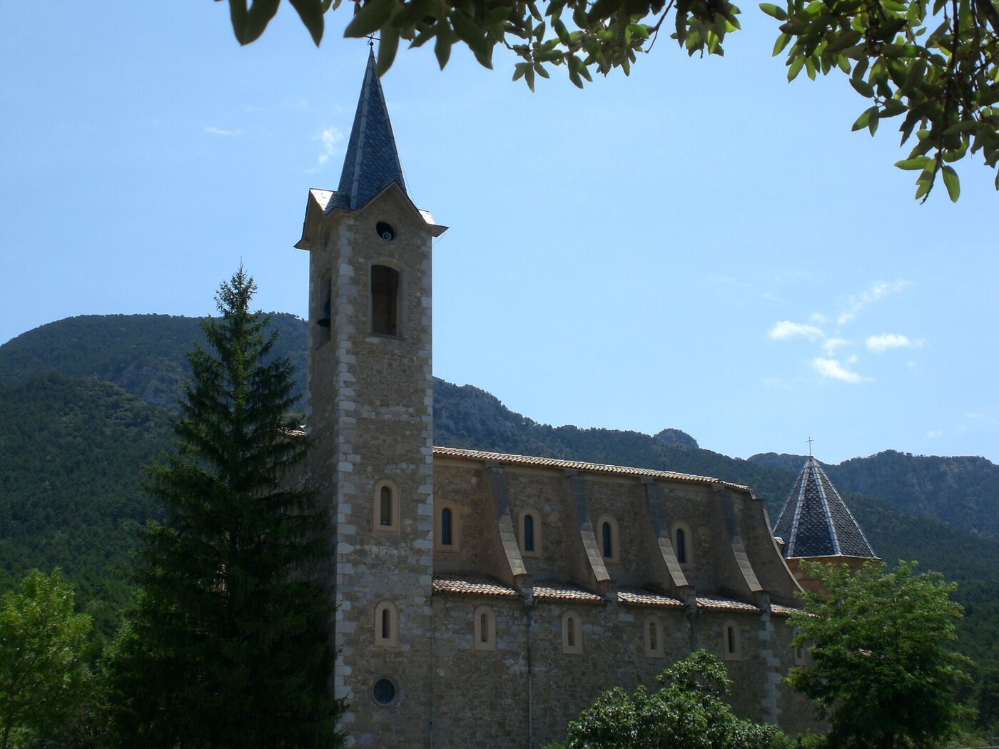 Mare de Déu de Lurda en la Nou de Berguedà