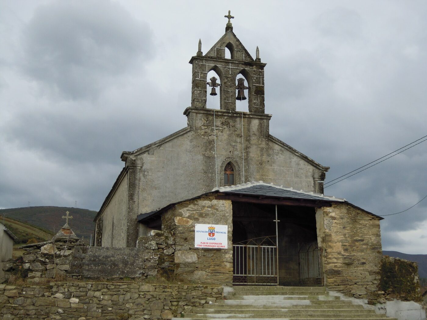 Igrexa de Santo Isidro de Lamas do Biduedo en Triacastela