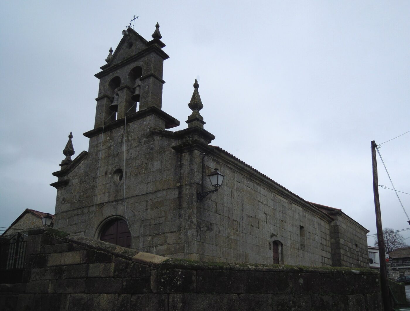 Igrexa de San Miguel de Vilardevós en Vilardevós