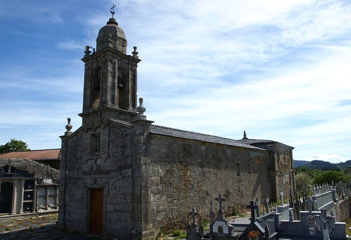 Igrexa de San Salvador de Vilaesteva