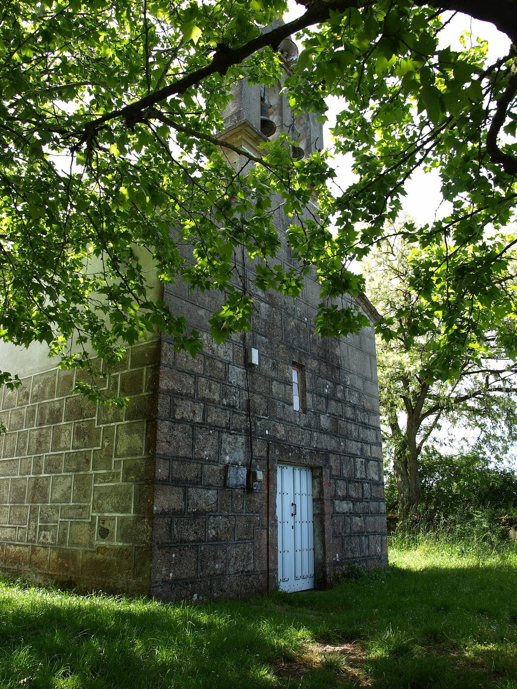 Igrexa de San Vicente de Eirexafeita en O Saviñao