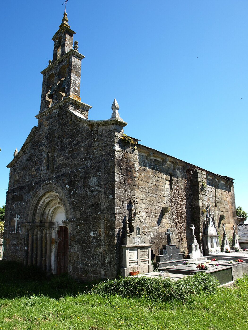 Igrexa de San Vitoiro de Ribas de Miño en O Saviñao