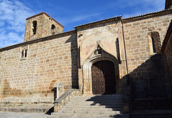 Iglesia de La Vigen de Fuentes Claras