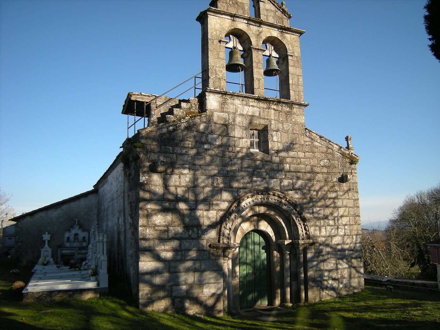 Igrexa de Santa María de Marrube en Escairón
