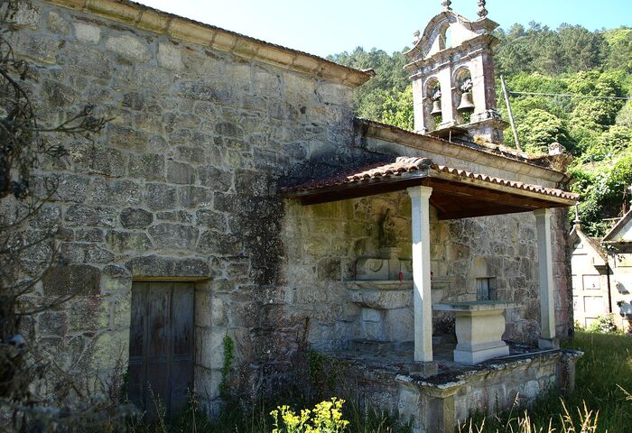 Igrexa de San Vicente da Sariña