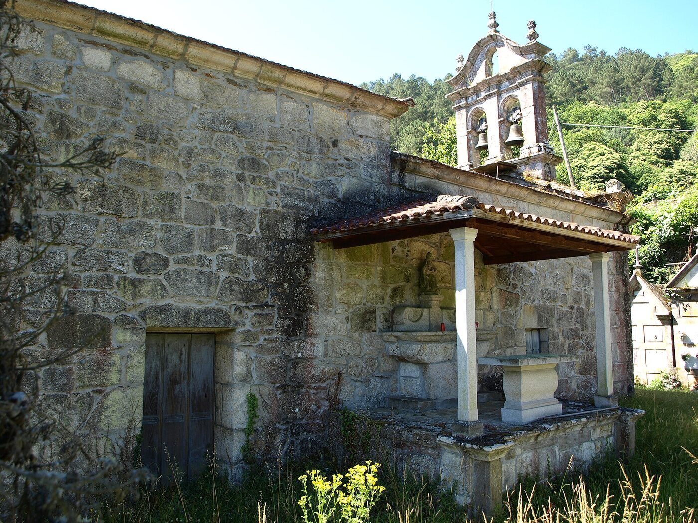 Igrexa de San Vicente da Sariña en Chantada