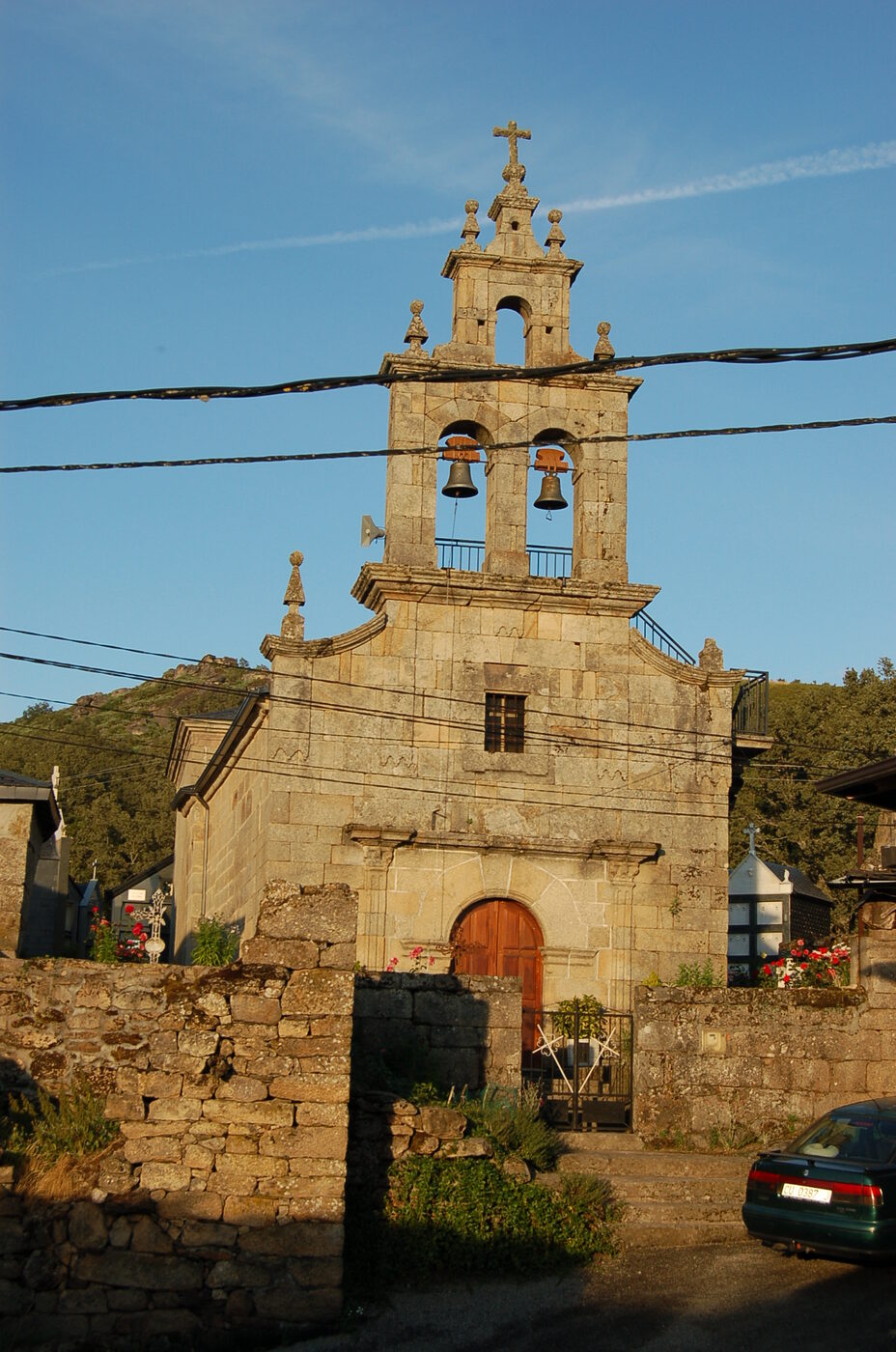 Igrexa de San Pedro de Vilanova en A Veiga