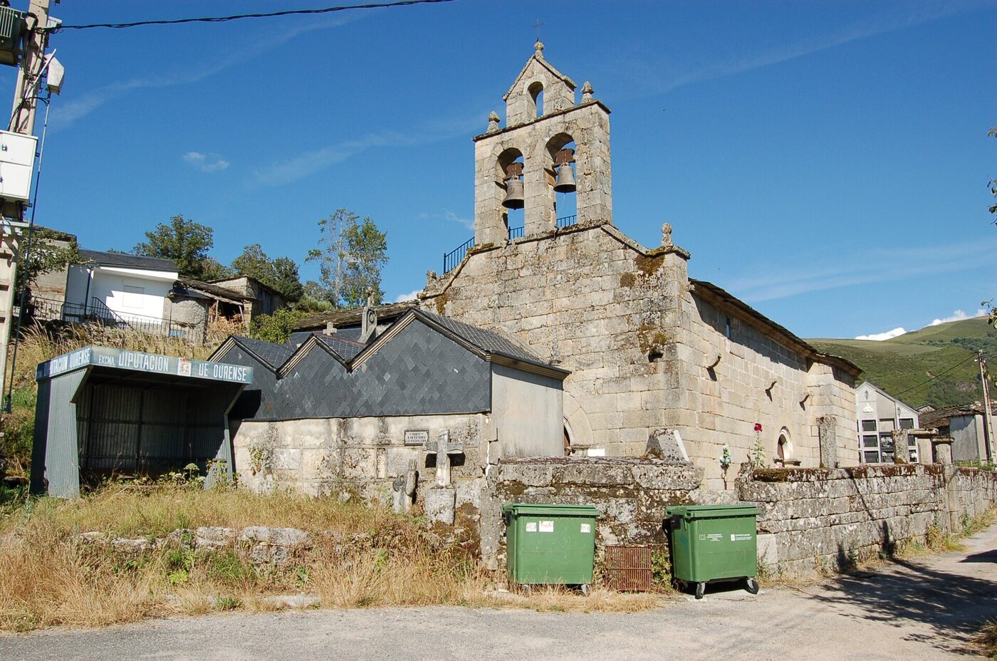 Igrexa de Santa María Madanela de Ponte en A Veiga