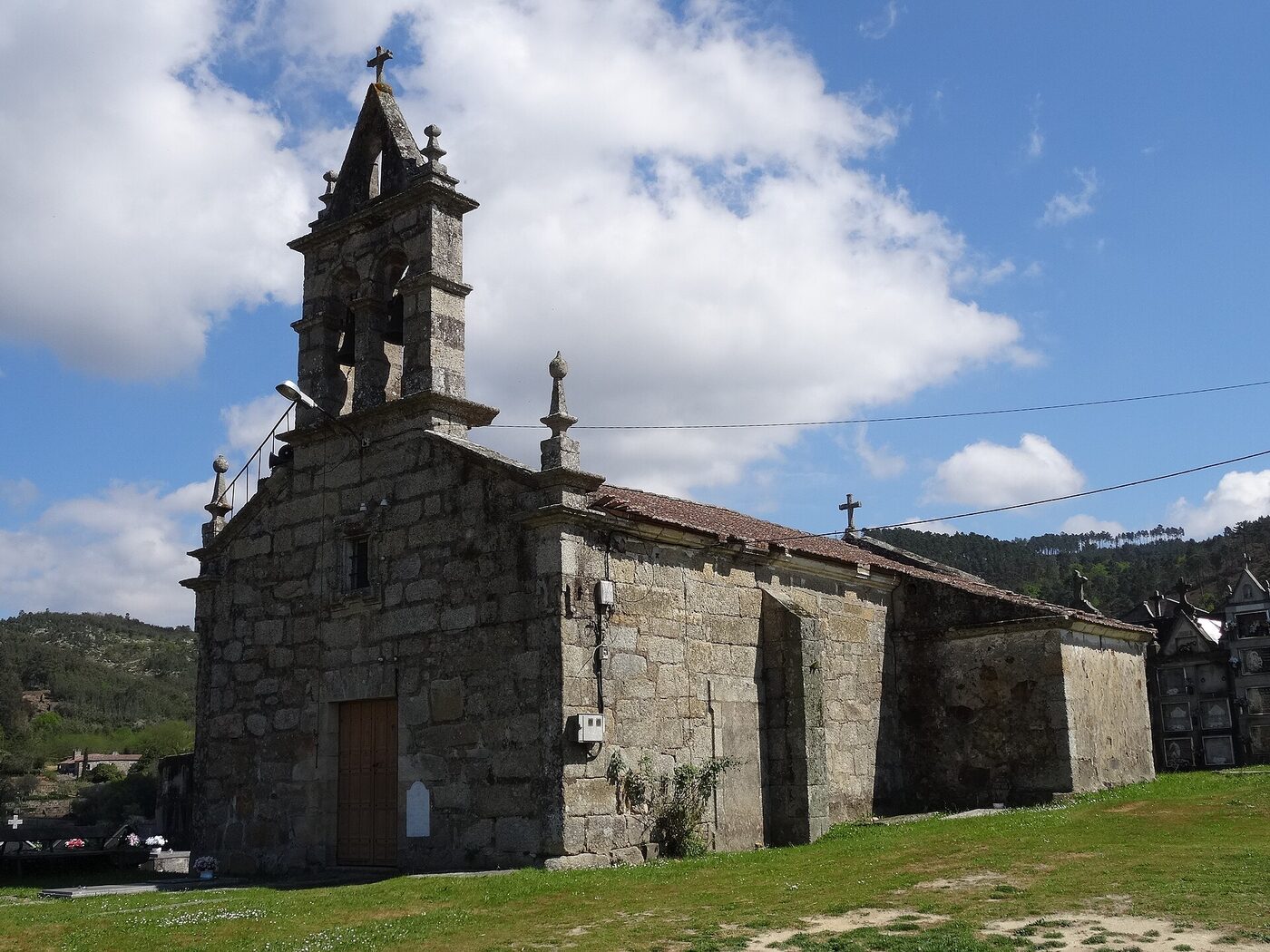 Igrexa de Santiago de Esposende en Ribadavia