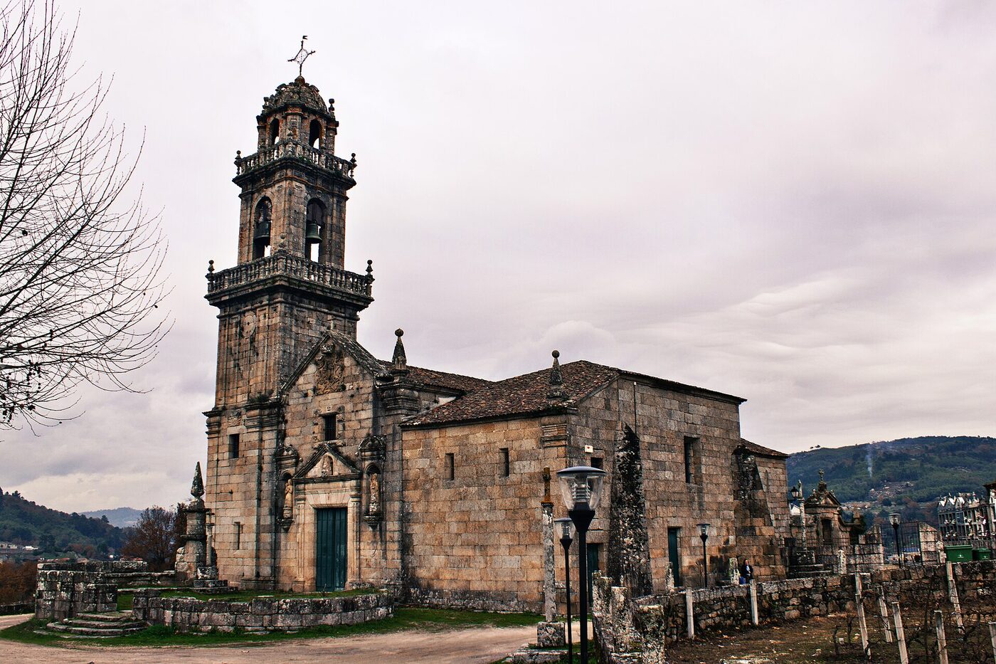 Igrexa de Santa María de Beade en Beade