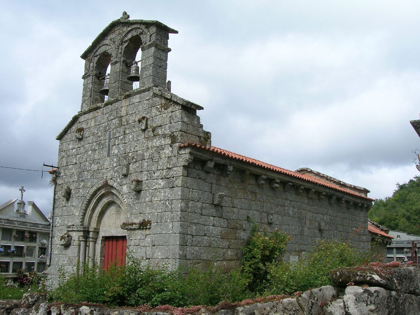 Igrexa Vella de Santa María de Lamas en Leiro