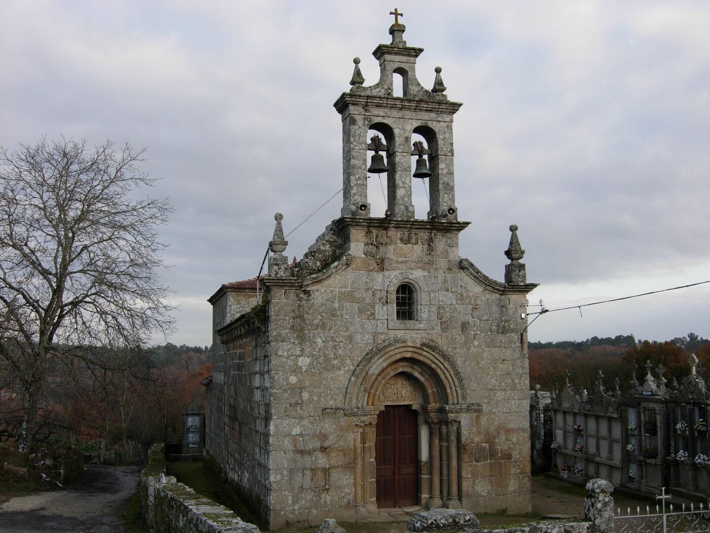 Igrexa de Santa María de Mesego en O Carballiño