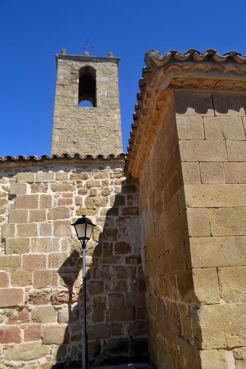 Santa Maria en Oliola