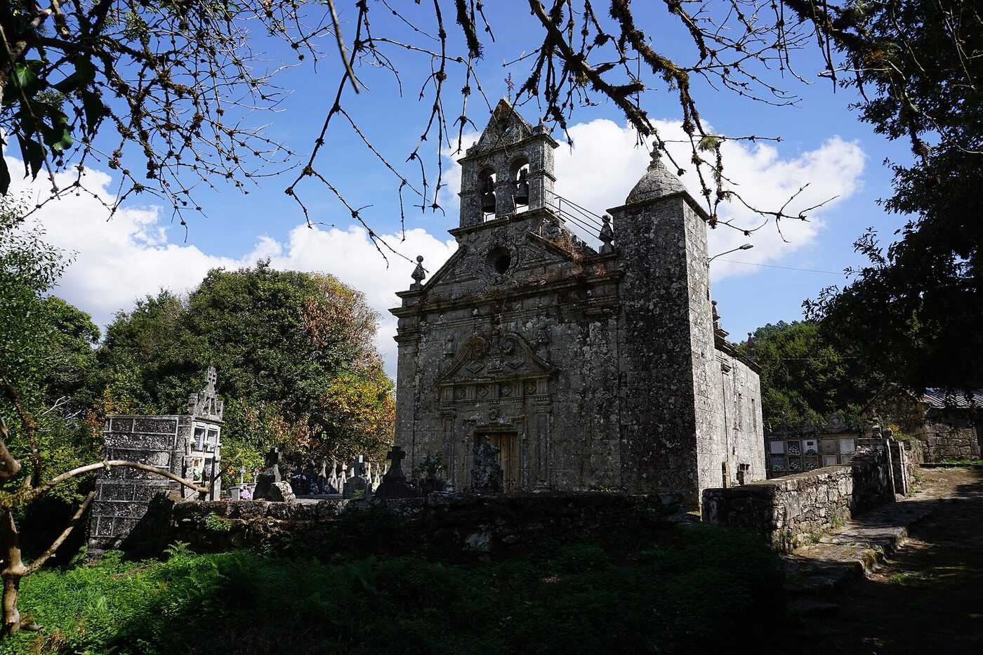 Igrexa de Santa Baia de Reádigos en O Irixo