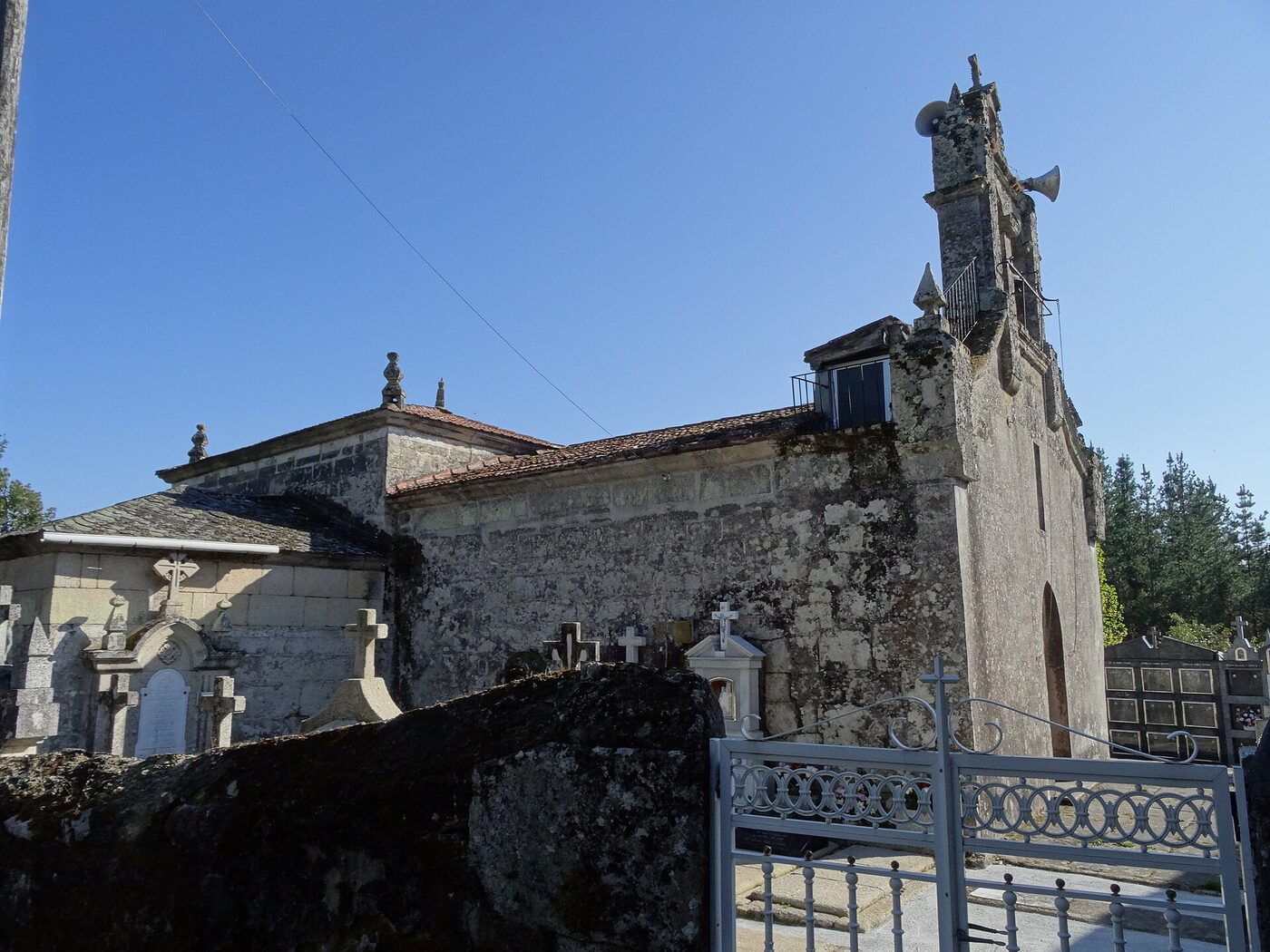 Igrexa de San Miguel de Vilaseco en San Cristovo de Cea