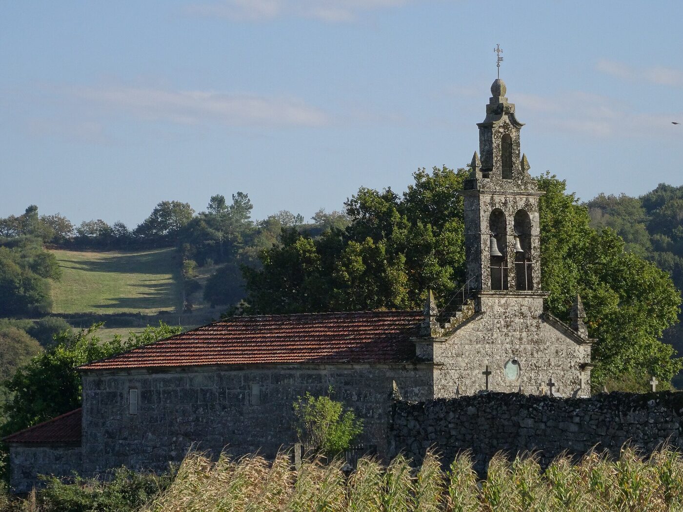 Igrexa de San Pedro de Vales en San Cristovo de Cea