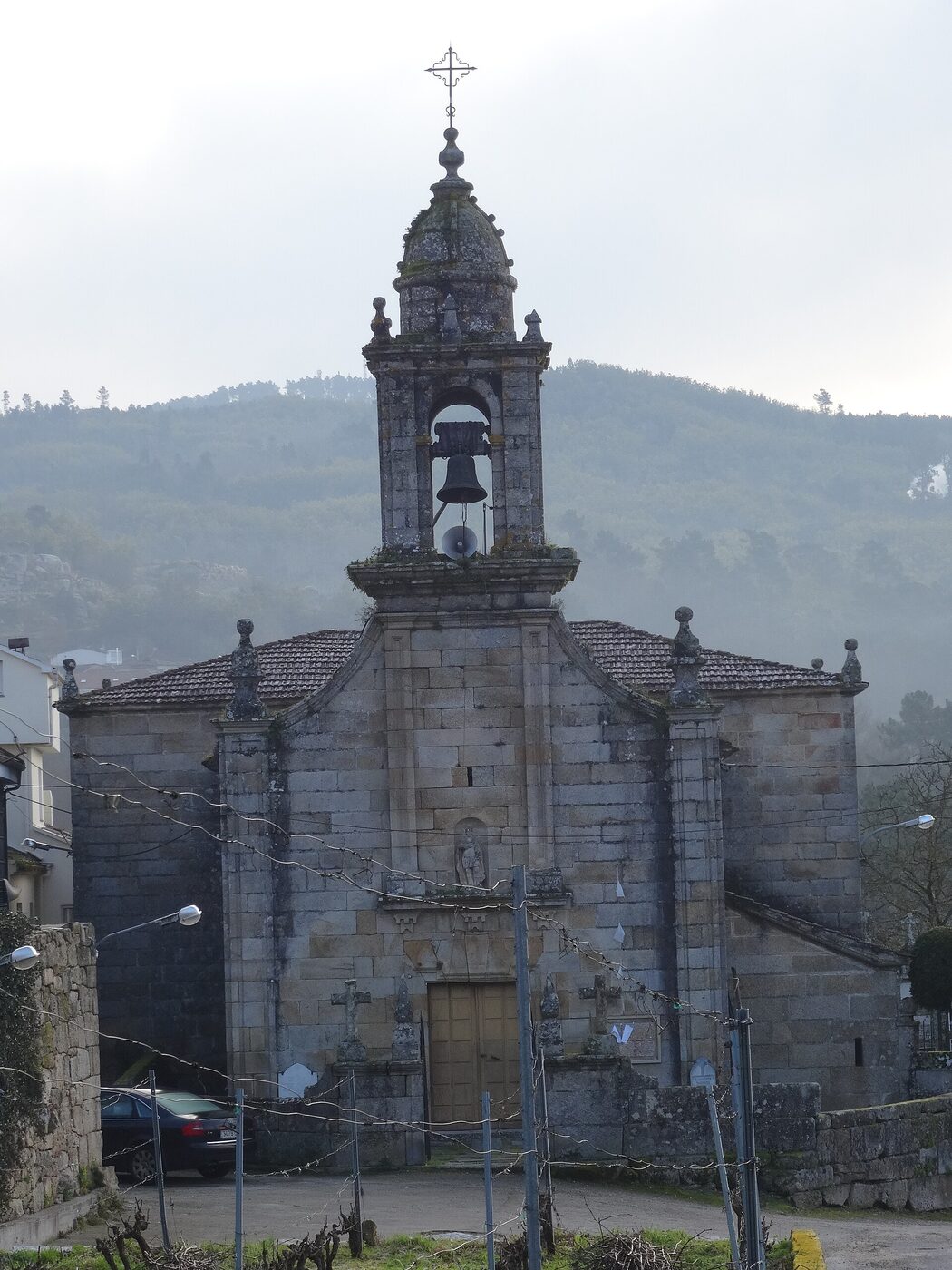 Igrexa de Santo Adrao de Bieite en Leiro