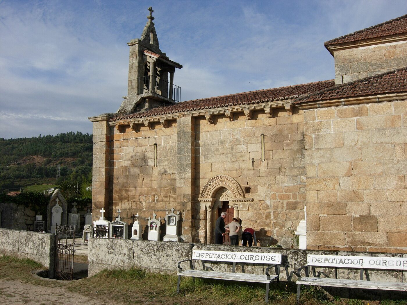 Igrexa de Santa María de Razamonde en Cenlle