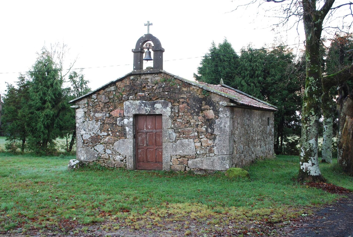 Capela de Santo André do Brueiro en Oza Cesuras