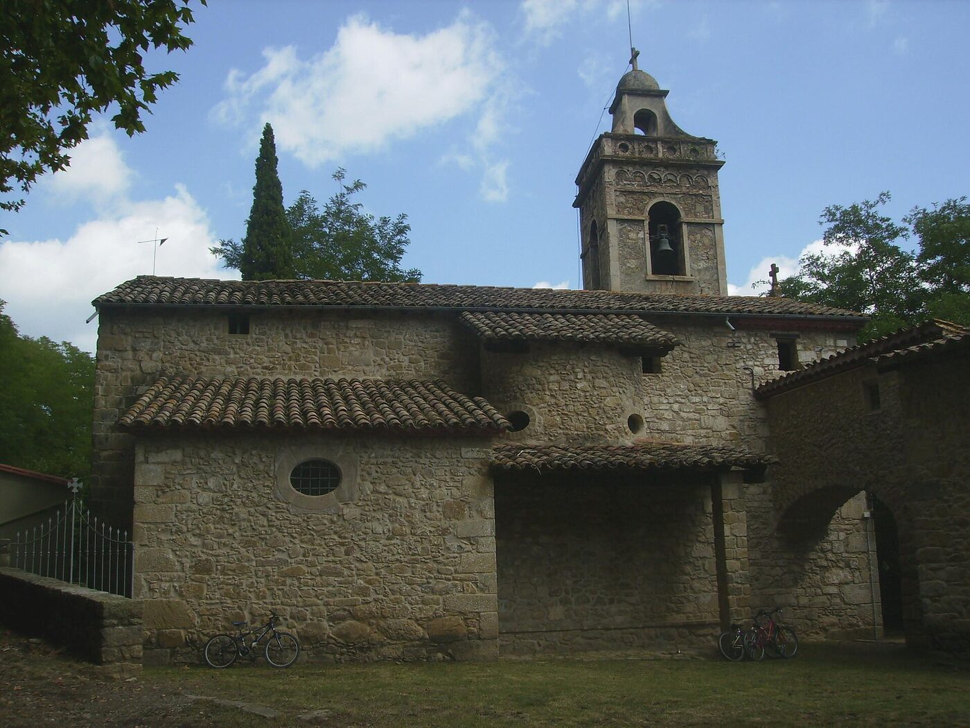 Santa Maria de Puigpardines en la Vall d'en Bas