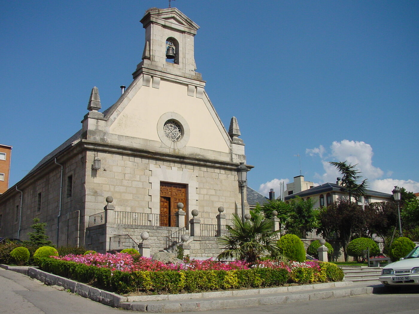 Iglesia de San Miguel Arcángel en Guadarrama