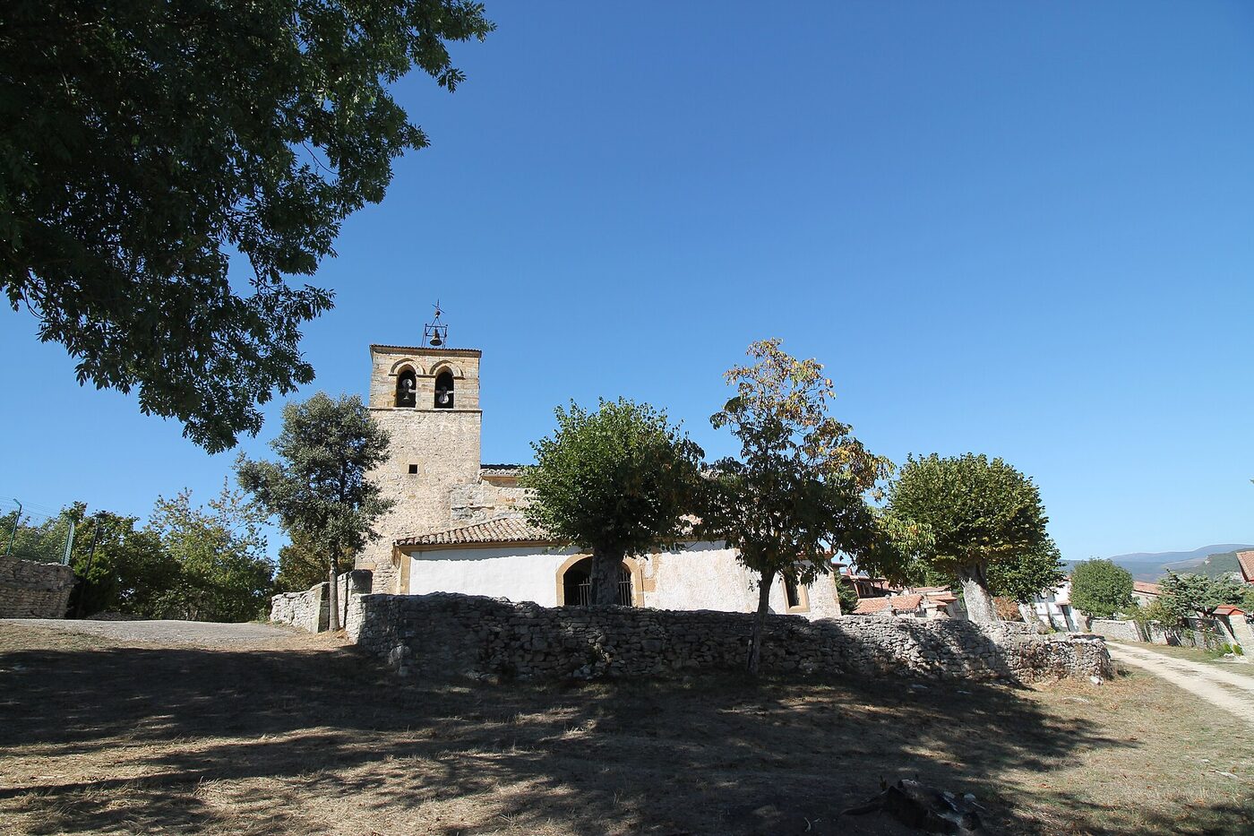 Iglesia de San Esteban Protomártir en Merindad de Sotoscueva