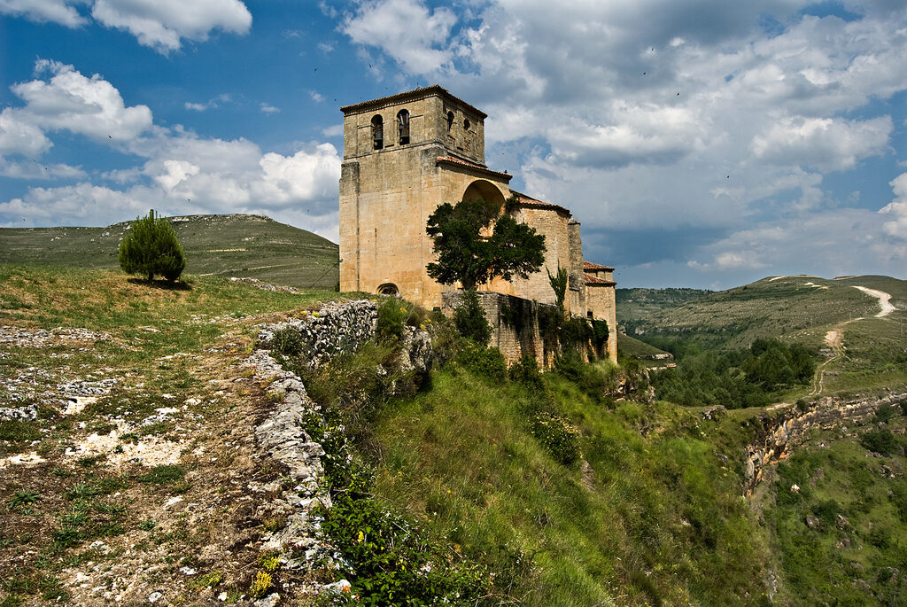 Iglesia de Santa María en Valle de Sedano