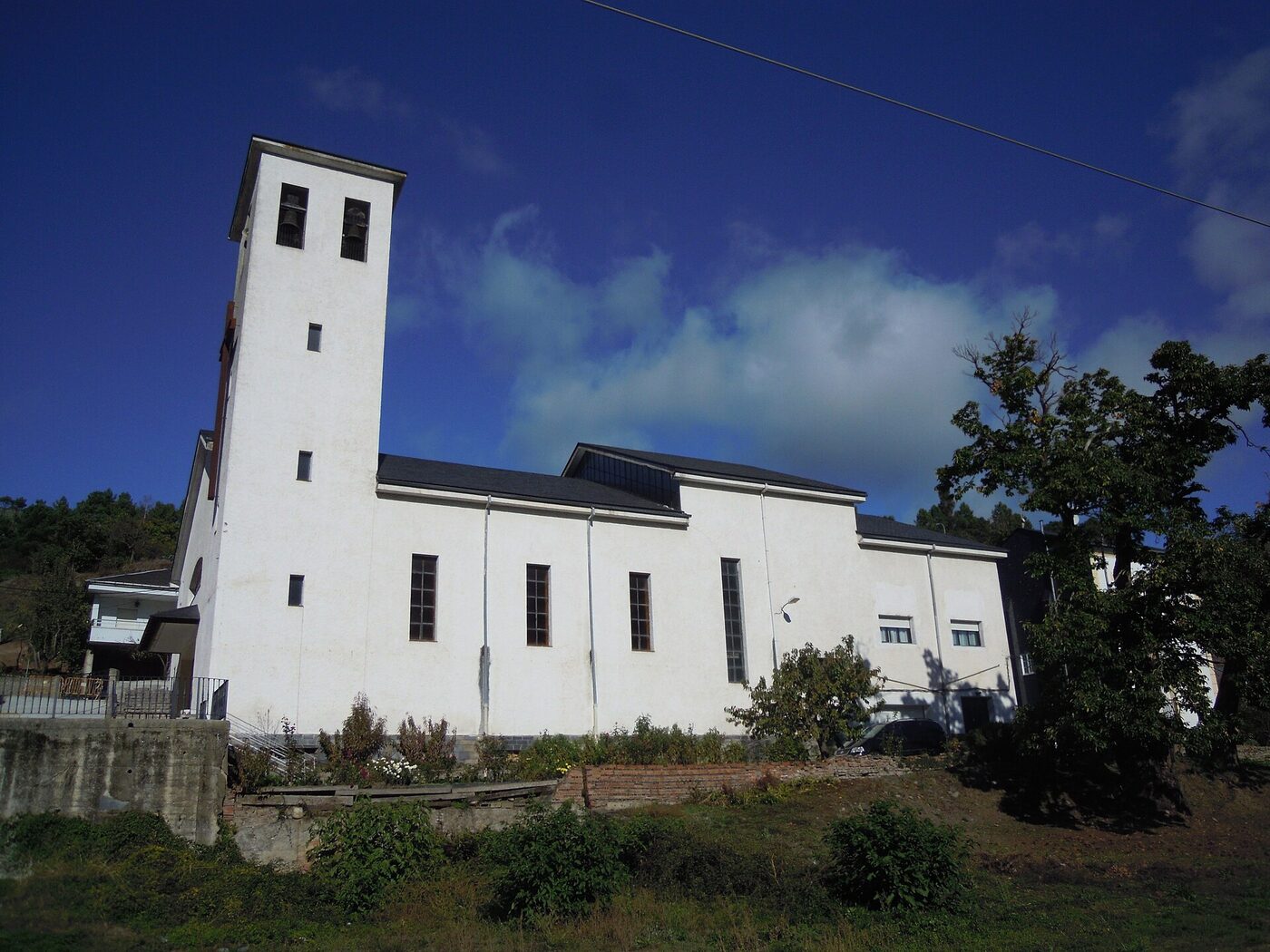 Igrexa Nova de Santa María de Sobradelo en Carballeda de Valdeorras