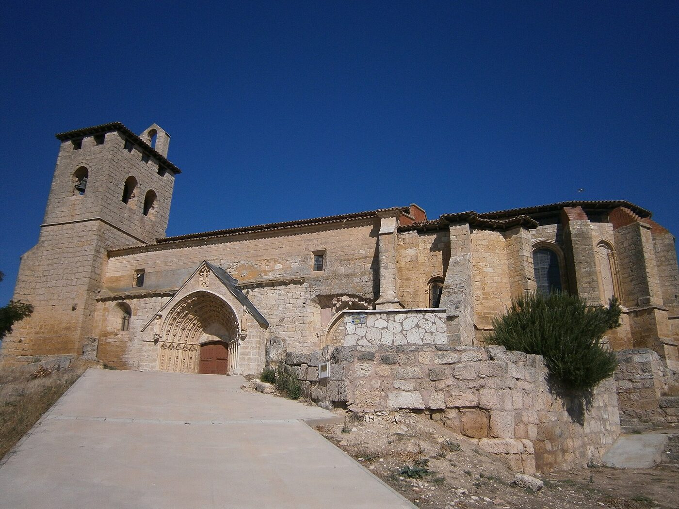 Iglesia de San Millán en Los Balbases