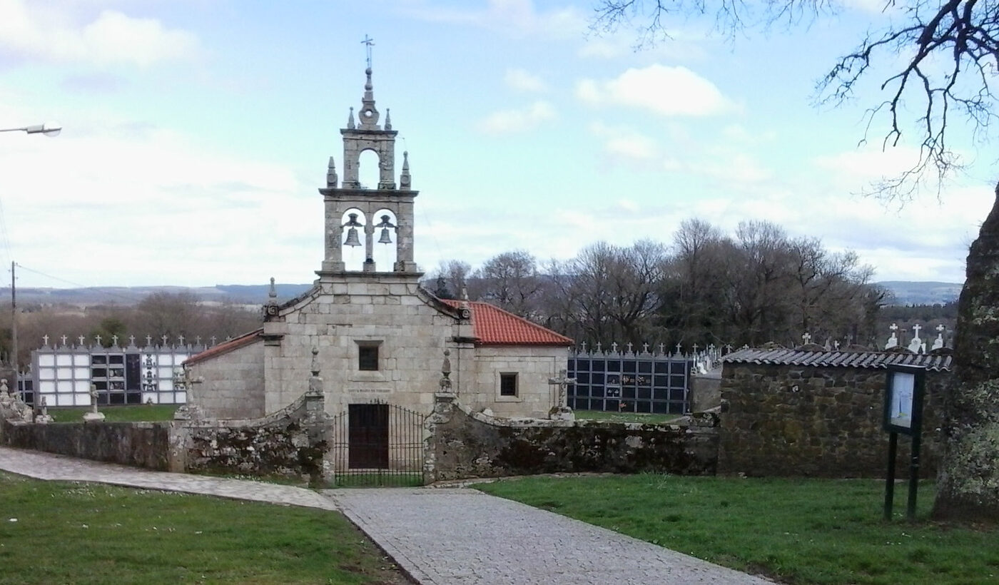 Igrexa de Santa María de Foxado en Curtis