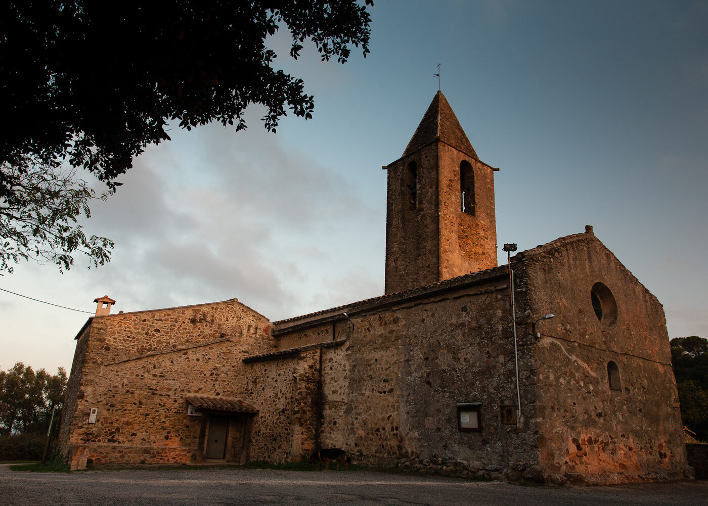 Sant Mateu de Montnegre en Quart