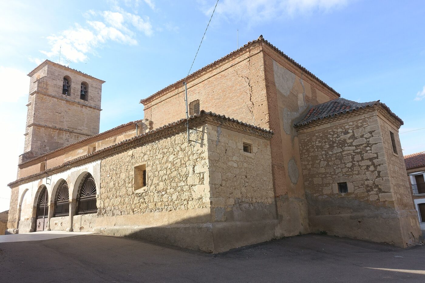 Iglesia de San Miguel Arcángel en Malva