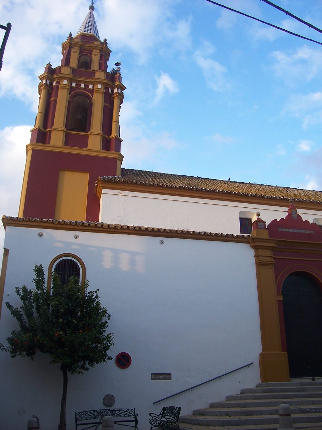 Iglesia Santa María la Blanca en Los Palacios y Villafranca