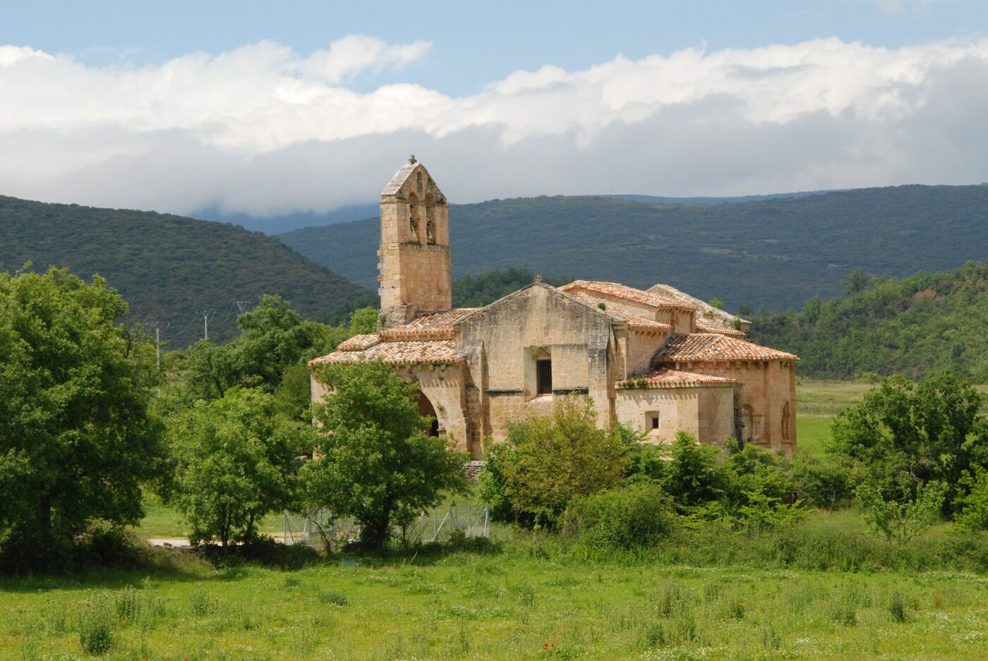 Iglesia de Santa María la Antigua en Merindad de Sotoscueva