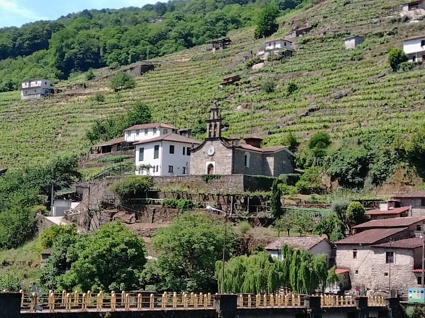 Igrexa de San Bartolomeu de Belesar en Chantada