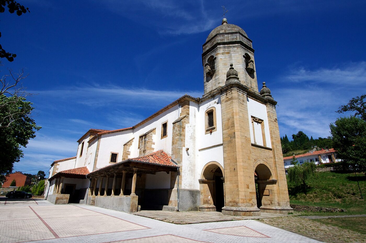 Iglesia de Santa María de Sábada en Colunga