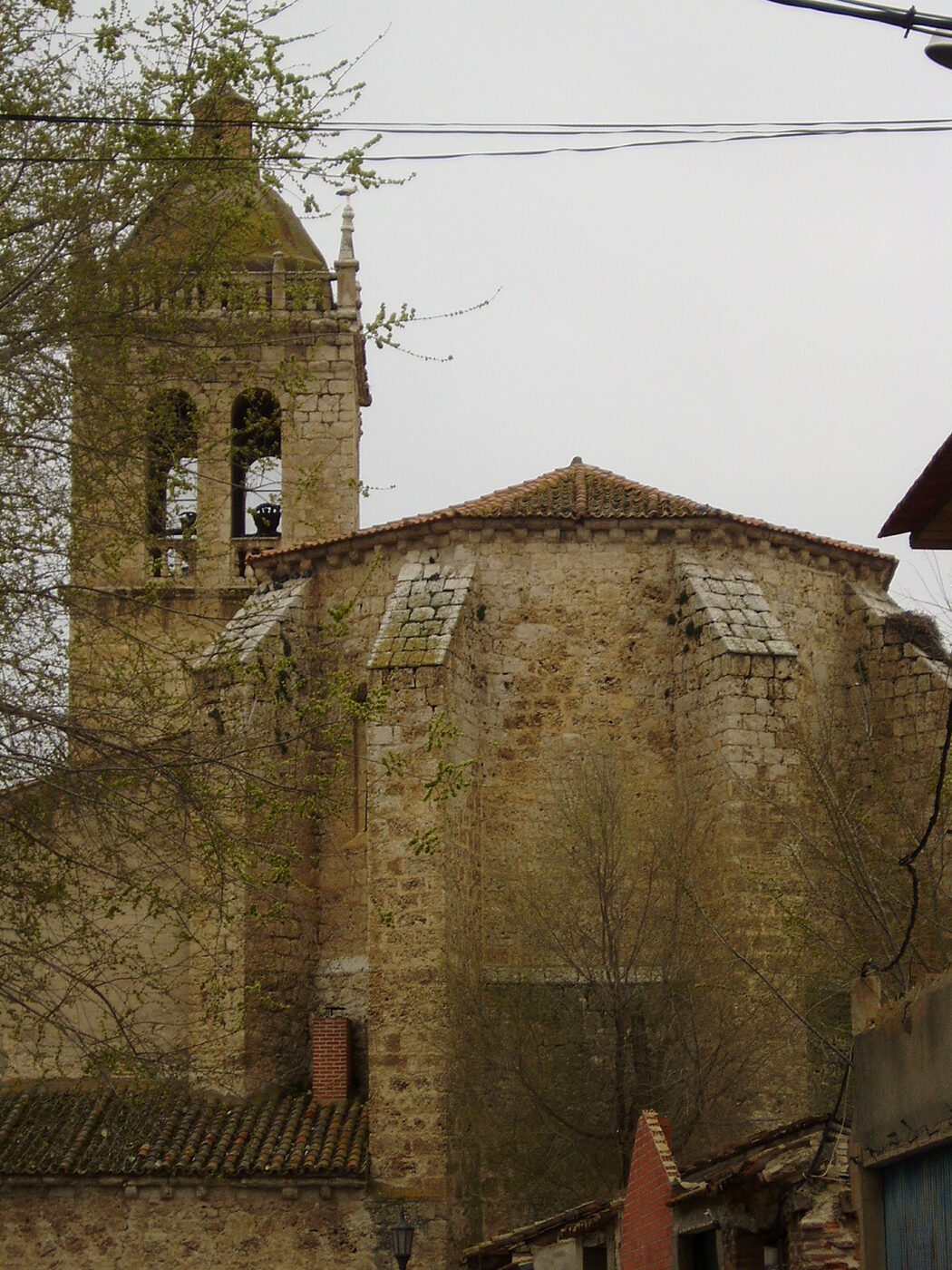 Iglesia de San Martín de Tours en Aldeamayor de San Martín