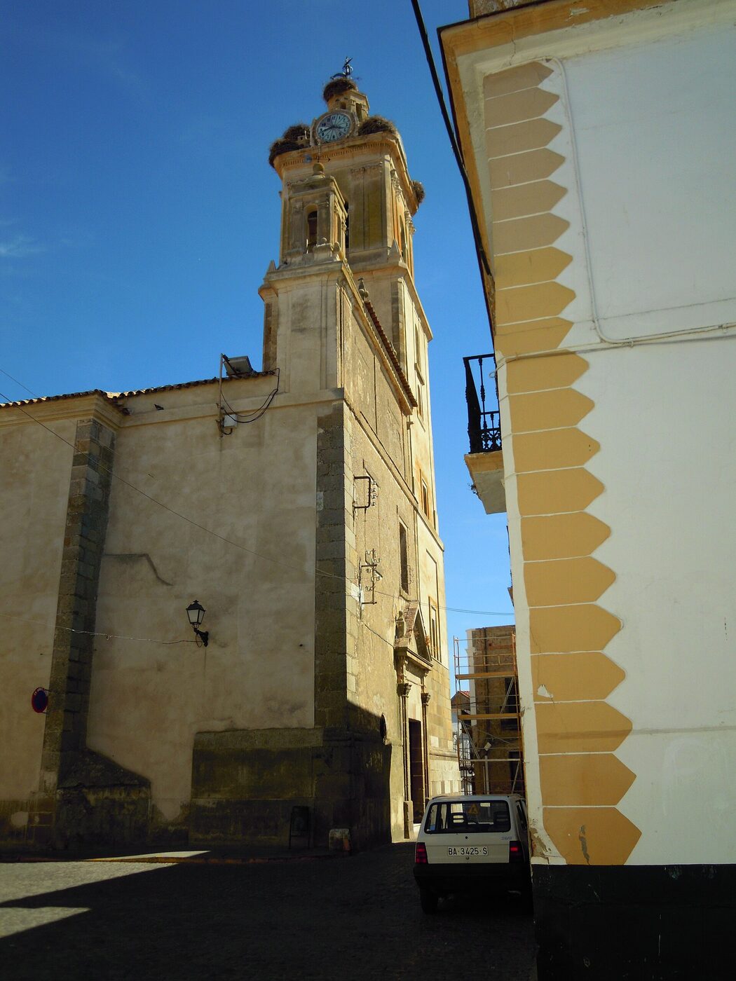 Parroquia Nuestra Señora de la Granada en Fuente de Cantos