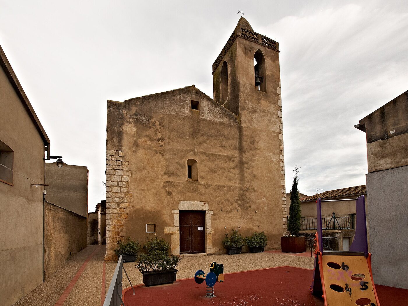 Santa Llogaia en Santa Llogaia d'Àlguema