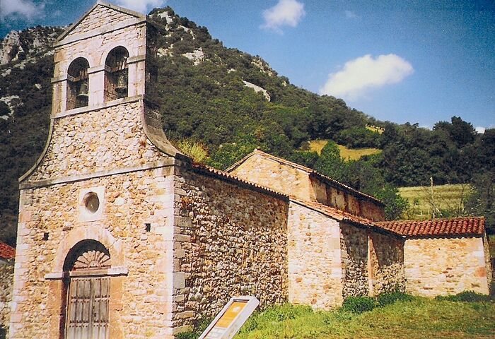 Santo Adriano de Tuñón
