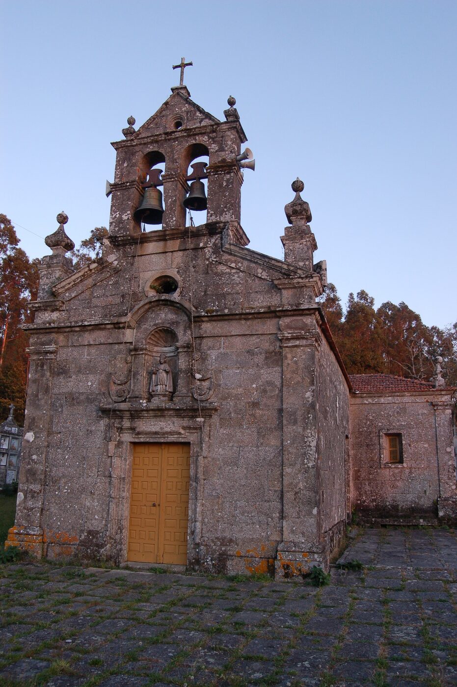 Igrexa de San Martiño de Borela en Cerdedo Cotobade