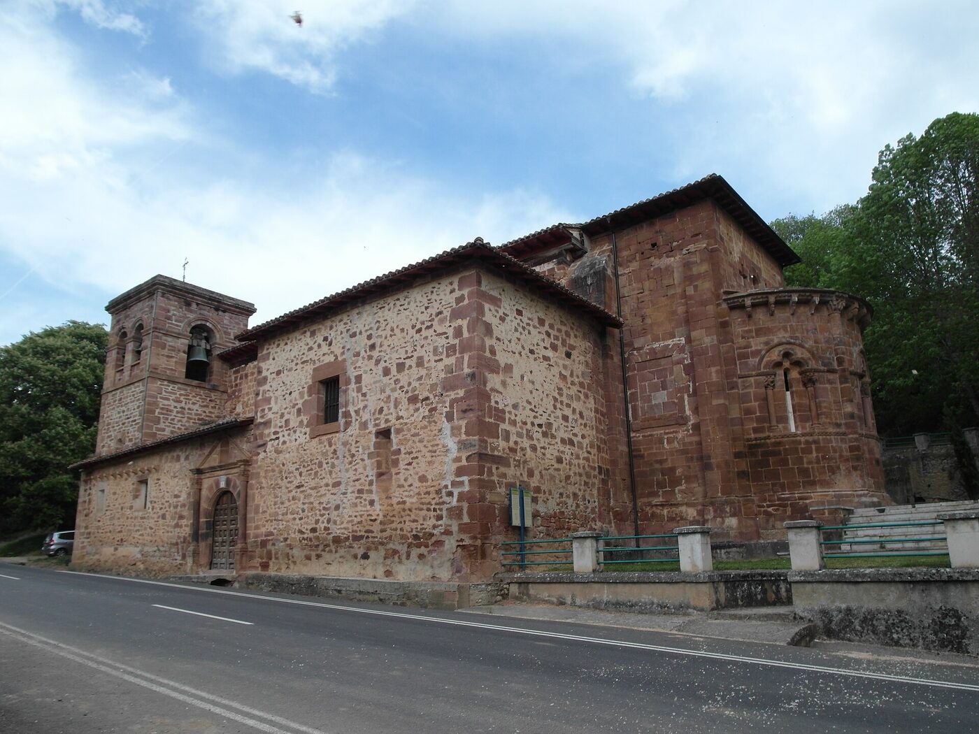 Iglesia de Nuestra Señora de Tres Fuentes en Valgañón