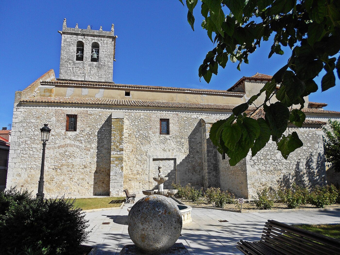 Iglesia de Santa María la Mayor en Portillo