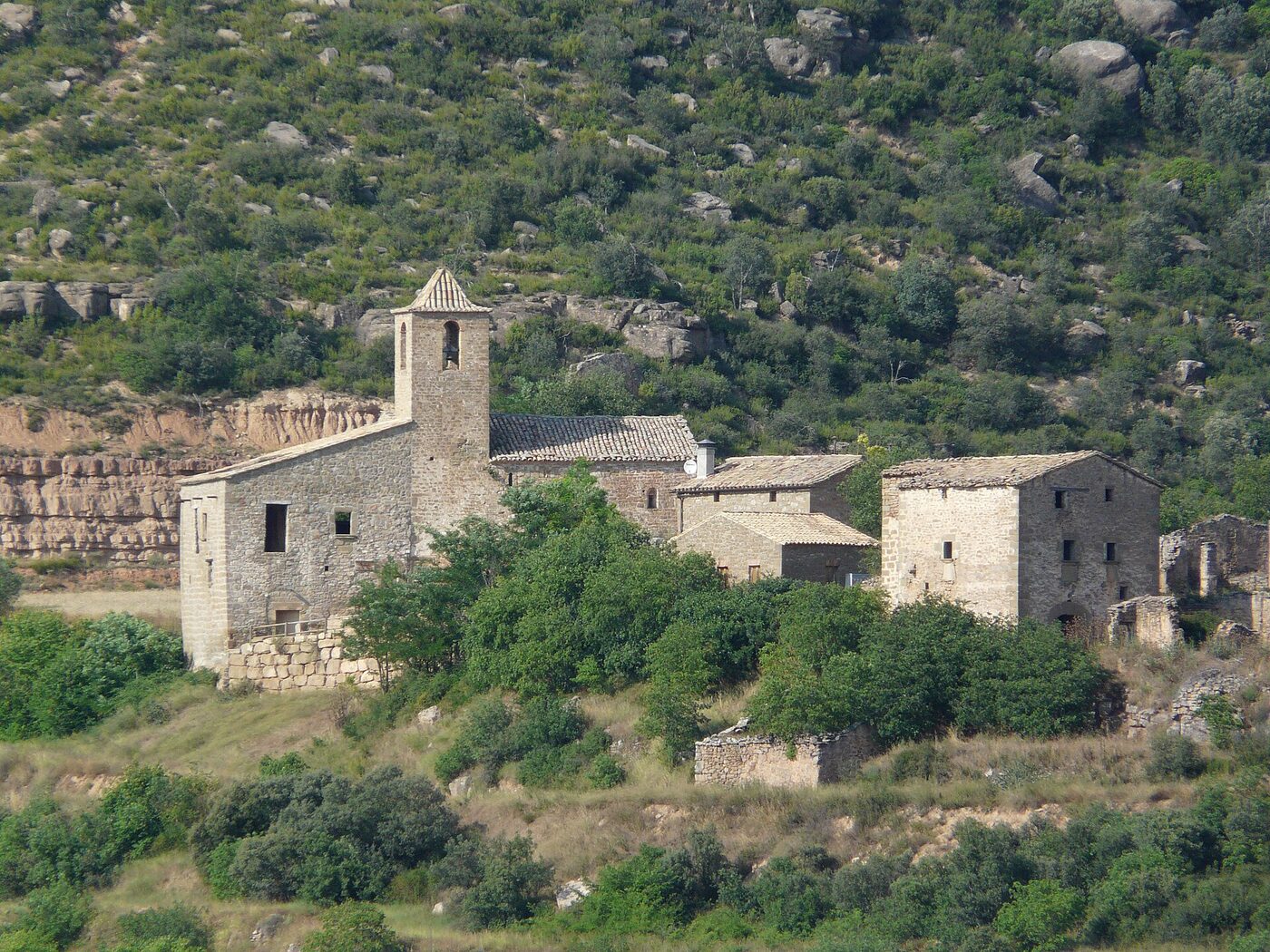Sant Iscle i Santa Victòria de la Torre de Rialb en la Baronia de Rialb
